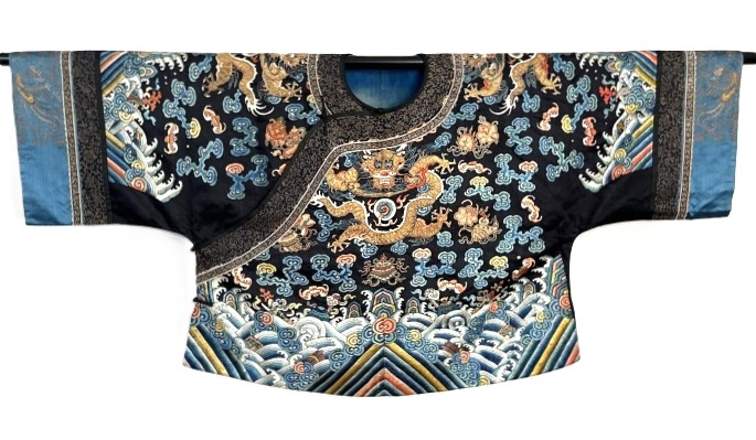 ANTIQUE CHINESE QING DYNASTY 19TH CENTURY BLACK-GROUND LADY'S DRAGON ROBE